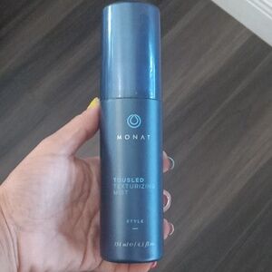 Monat Tousled Texturizing Mist